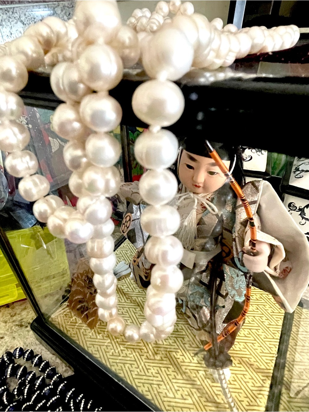 VINTAGE FRESHWATER  40” Pearl Bead Necklace - White Pearl Strand